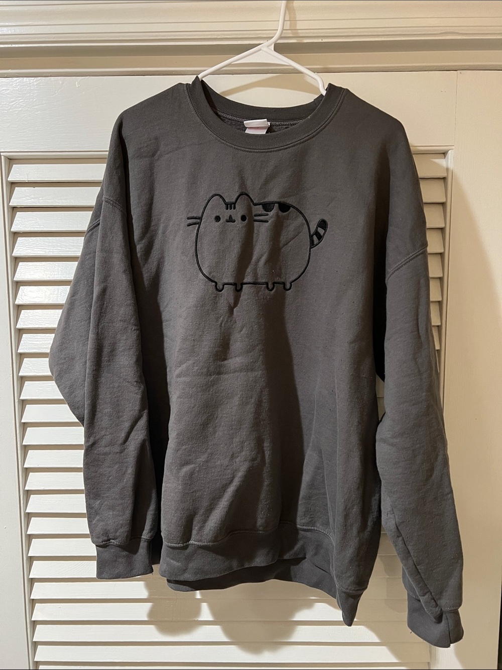 Pusheen Charcoal Gray Cat Graphic Sweatshirt